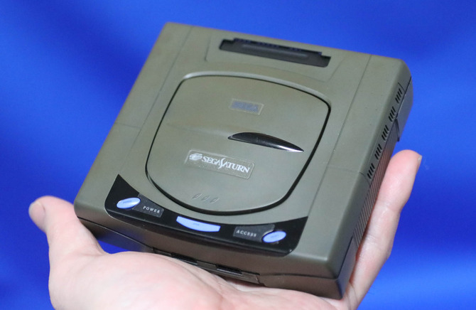 バンダイ2/5「セガサターン」プラモレビュー……90年代ゲームハードが