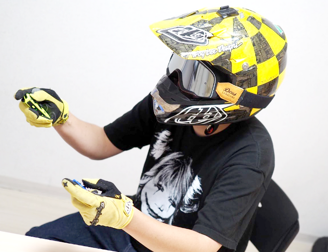 ホームレス、マグロ網漁、オフロードライダー…壮絶な経歴を持つバイク