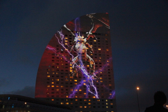 レポート みなとみらいに 龍神バハムート 襲来 Ff30周年 横浜市 の日本最大級プロジェクションマッピングはすごかった 全画面画像18枚目 Game Spark 国内 海外ゲーム情報サイト