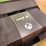 Xbox Series X|Sも編集部に到着!まずは起動前の本体をチェック | Game