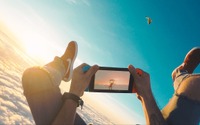 「スイッチ」をスカイダイビング中に遊ぶ！海外実写ショート映像 画像