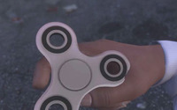 『GTA V』「ハンドスピナー」Modが開発中―でも使うと逮捕される…？ 画像