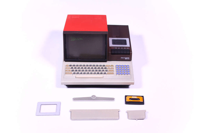 1979年のPC「MZ-80C」が1/4サイズで復活！ 最新のBASIC環境や