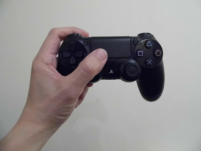 【PS4開封レポ後編】『KILLZONE』『BF4』をプレイ、DUALSHOCK 4、シェア機能、PS Vitaリモートプレイの使用感は